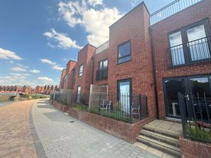 Photo 21- click for photo gallery